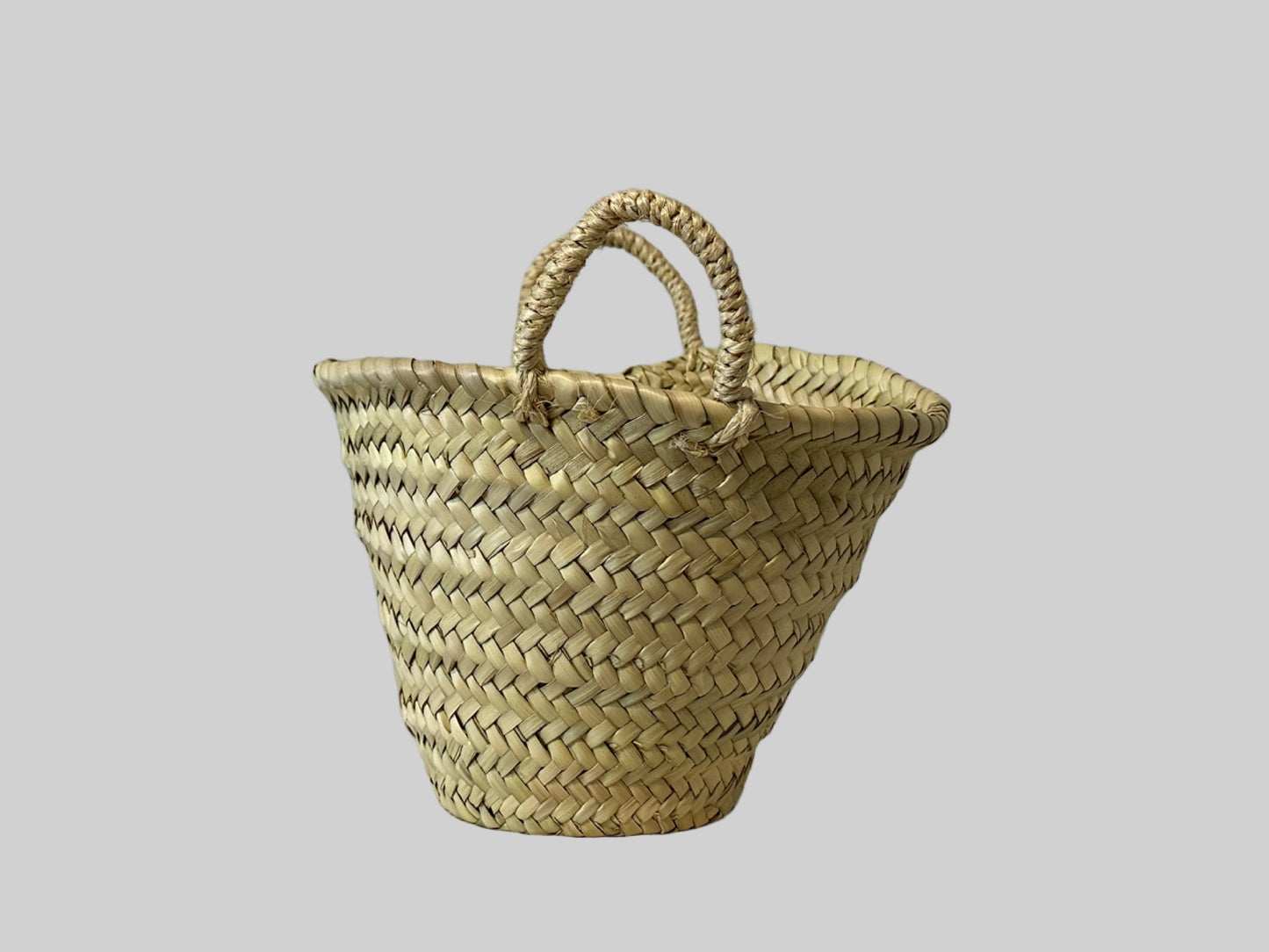 Nina straw tote bag