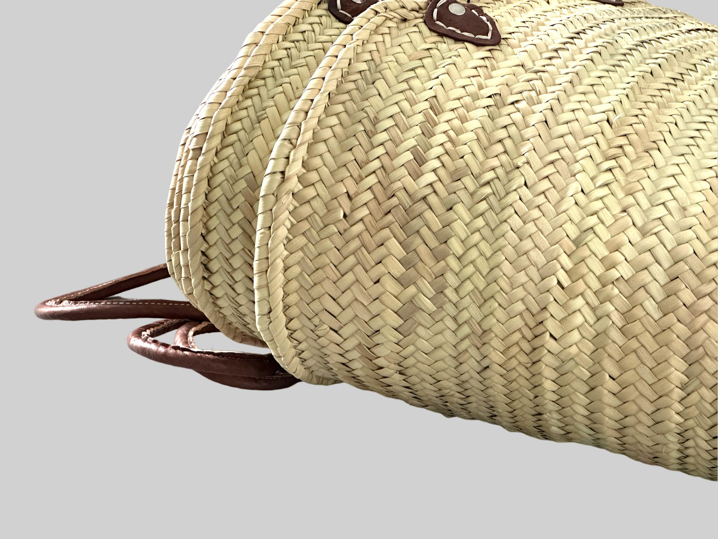 Vera straw shoulder bag